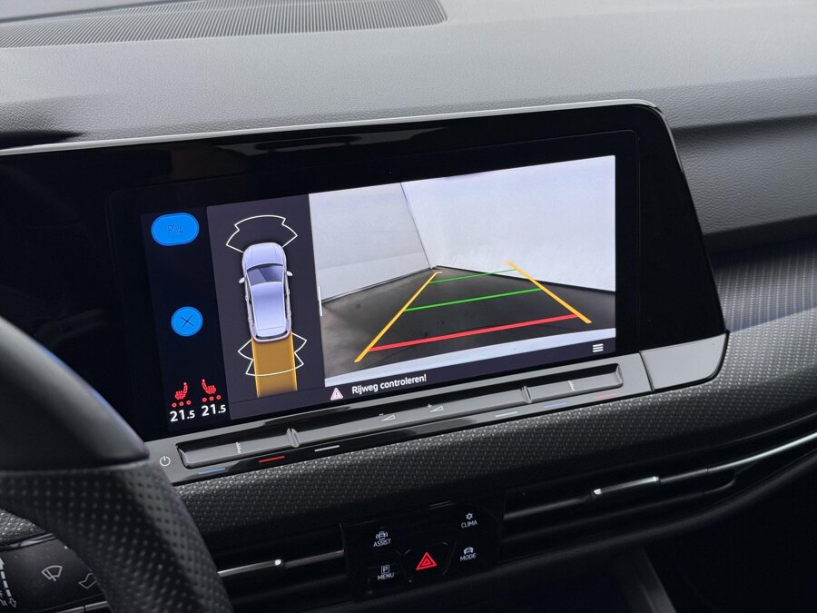 Volkswagen Golf 1.5 eTSI R-Line