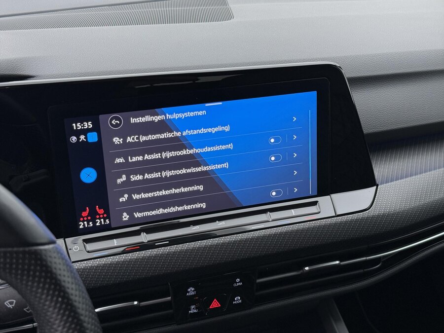 Volkswagen Golf 1.5 eTSI R-Line