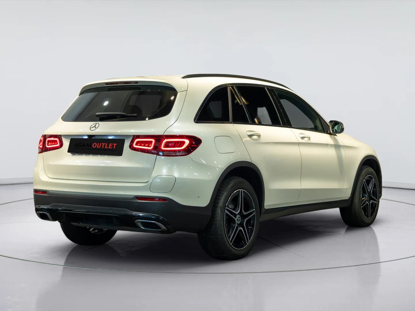 Mercedes-Benz GLC 300 4MATIC AMG Line - Afbeelding 2