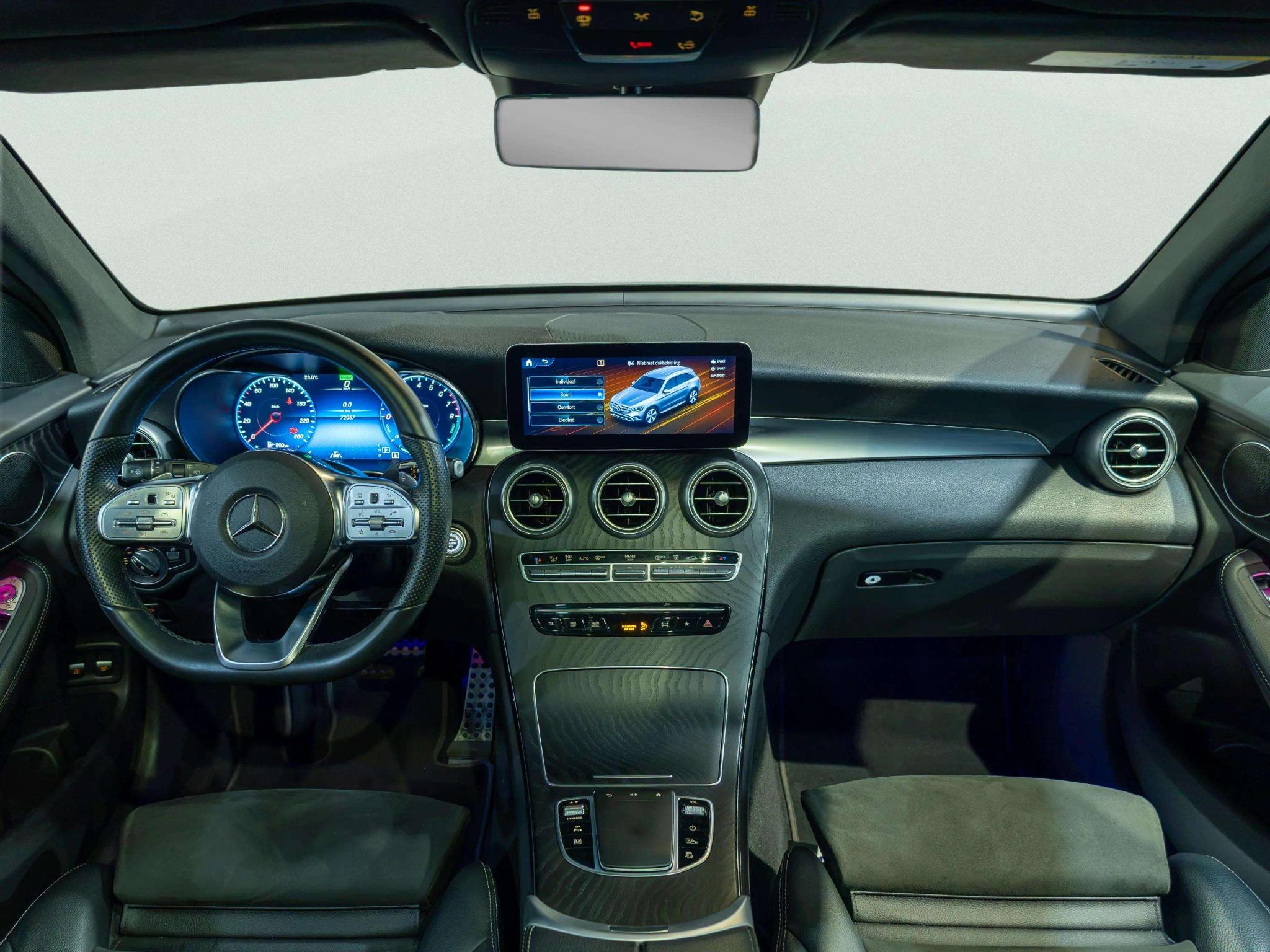Mercedes-Benz GLC 300 4MATIC AMG Line - Afbeelding 3