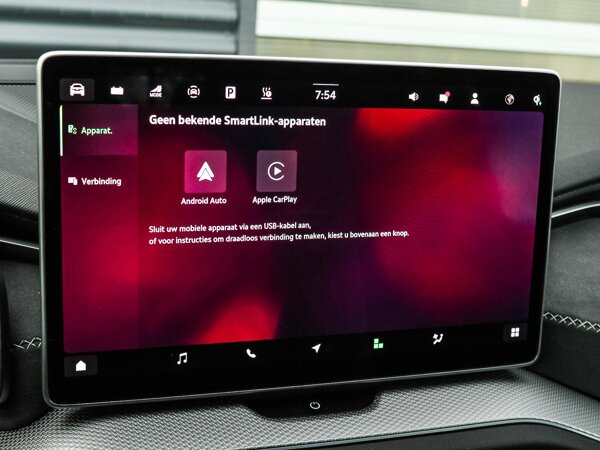 Apple Carplay/Android Auto Apple Carplay/Android Auto