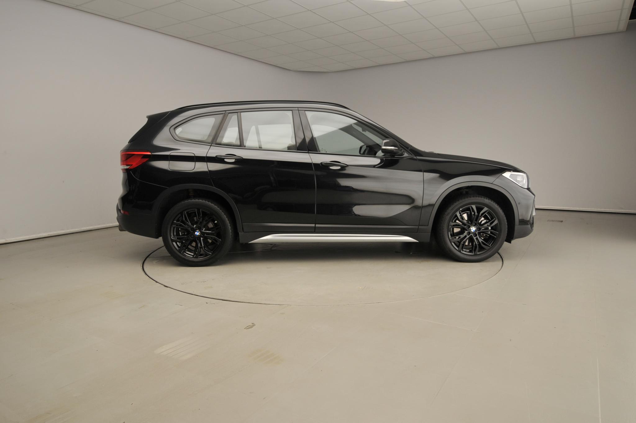 BMW X1 sDrive20i - Afbeelding 3