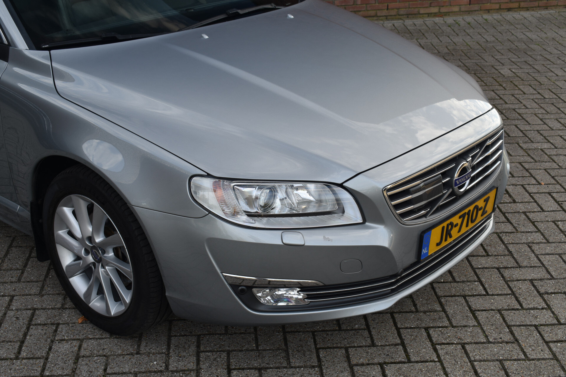 Volvo V70 T4 190PK Automaat Polar+ - Afbeelding 2