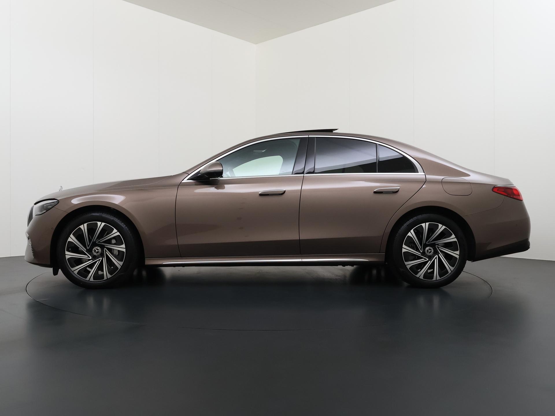 Mercedes-Benz E-klasse 300 e 4MATIC Exclusive Line - Afbeelding 3