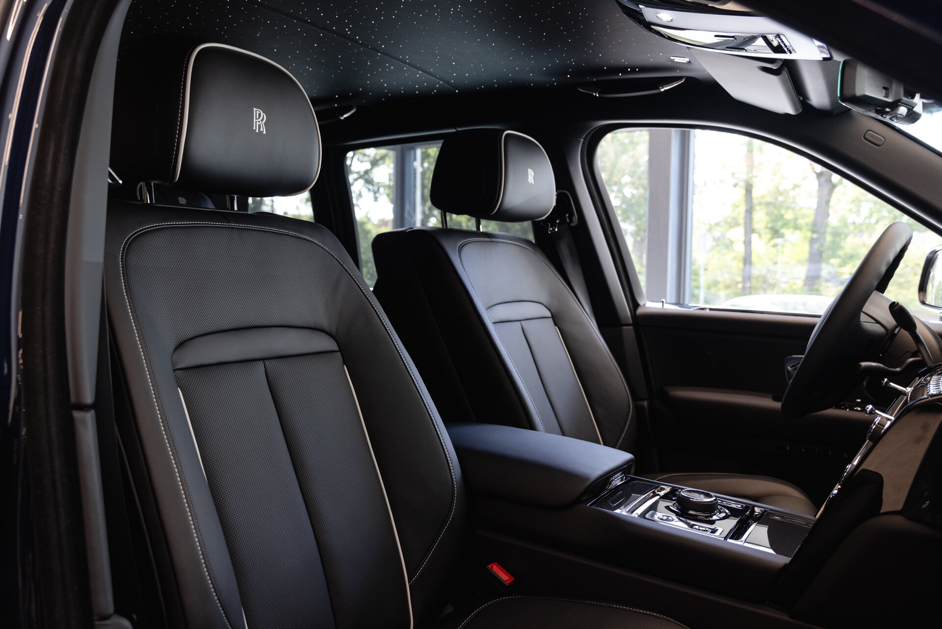 Rolls-Royce Cullinan - foto 12