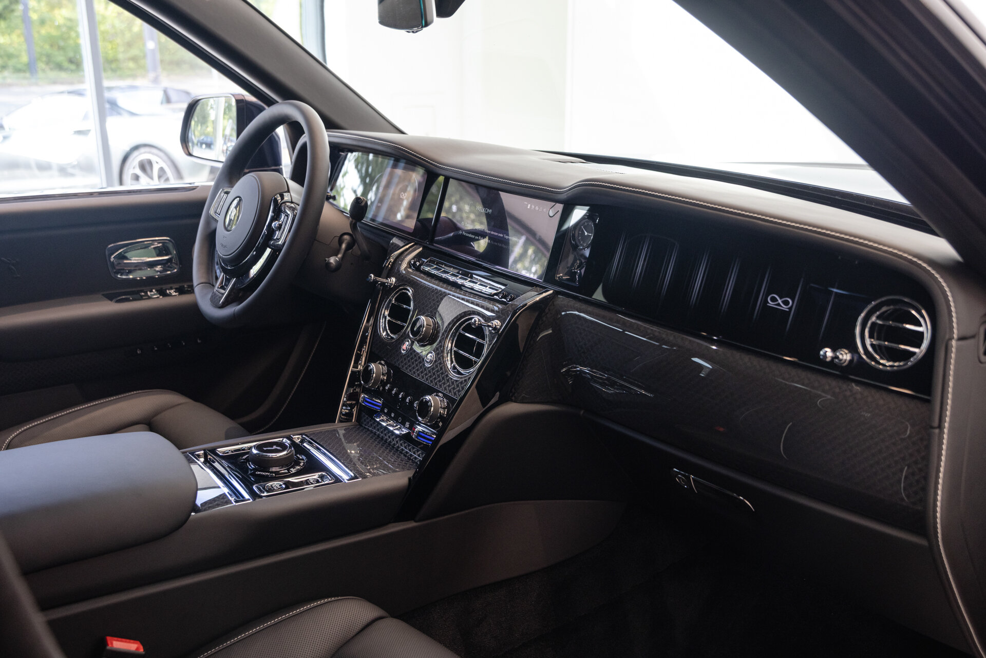 Rolls-Royce Cullinan - foto 22