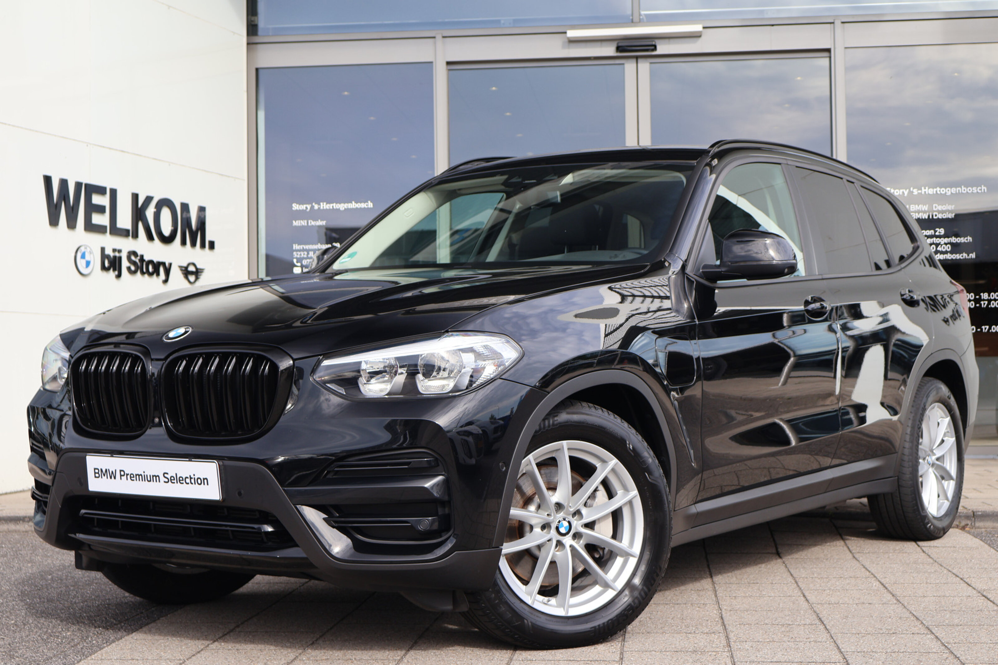 BMW X3 xDrive30e Essential Automaat