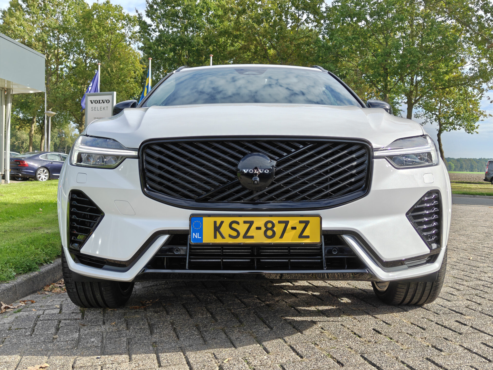 Volvo XC60 T8 455 PK AWD Plug-in Hybrid Ultra Black Edition - Afbeelding 2