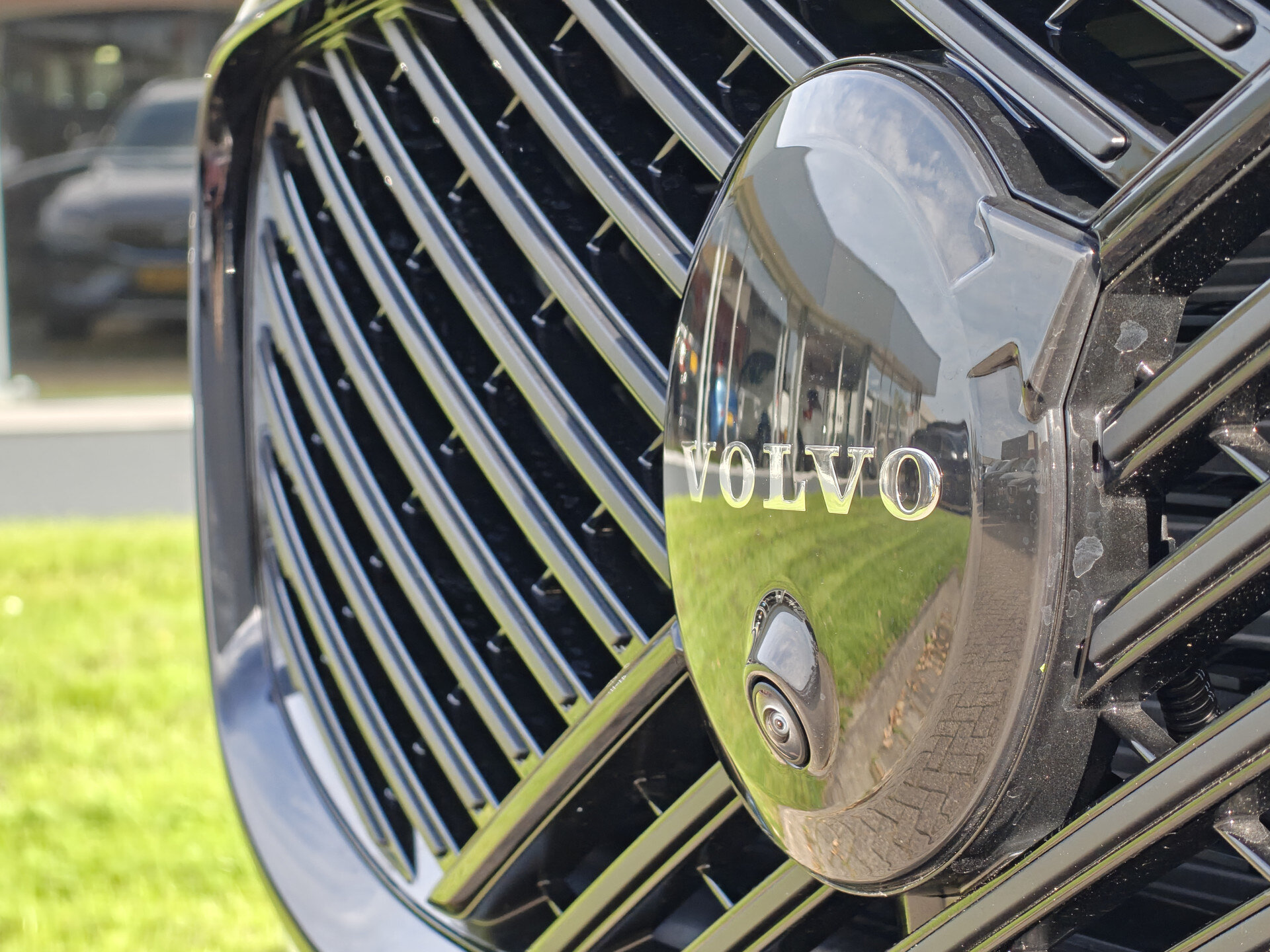 Volvo XC60 T8 455 PK AWD Plug-in Hybrid Ultra Black Edition - Afbeelding 4