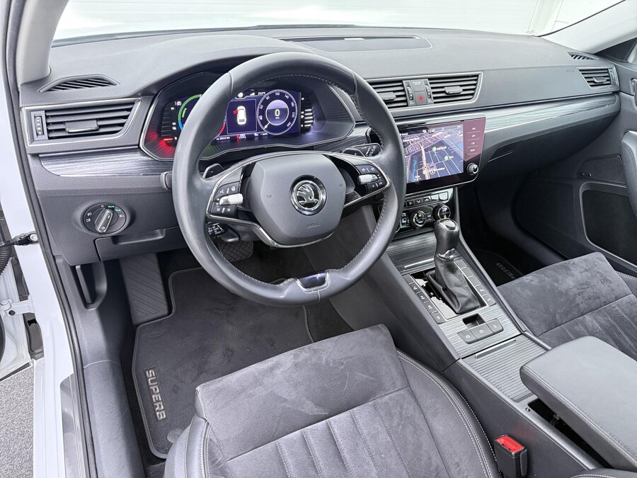 Škoda Superb Combi 1.4 TSI iV Edition Plus