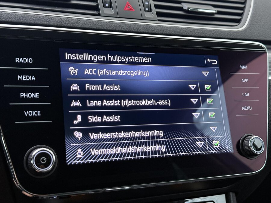 Škoda Superb Combi 1.4 TSI iV Edition Plus
