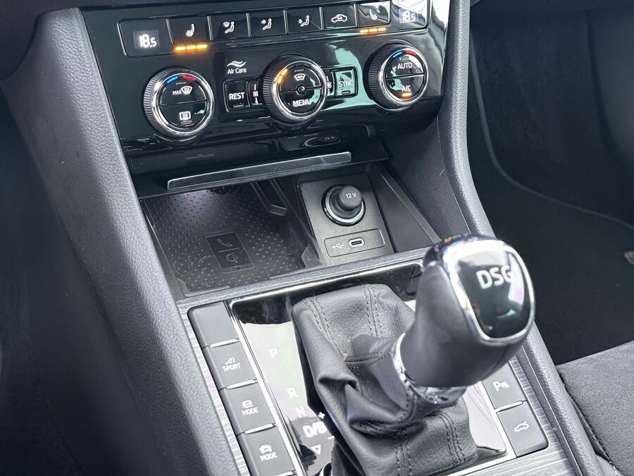 Škoda Superb Combi 1.4 TSI iV Edition Plus