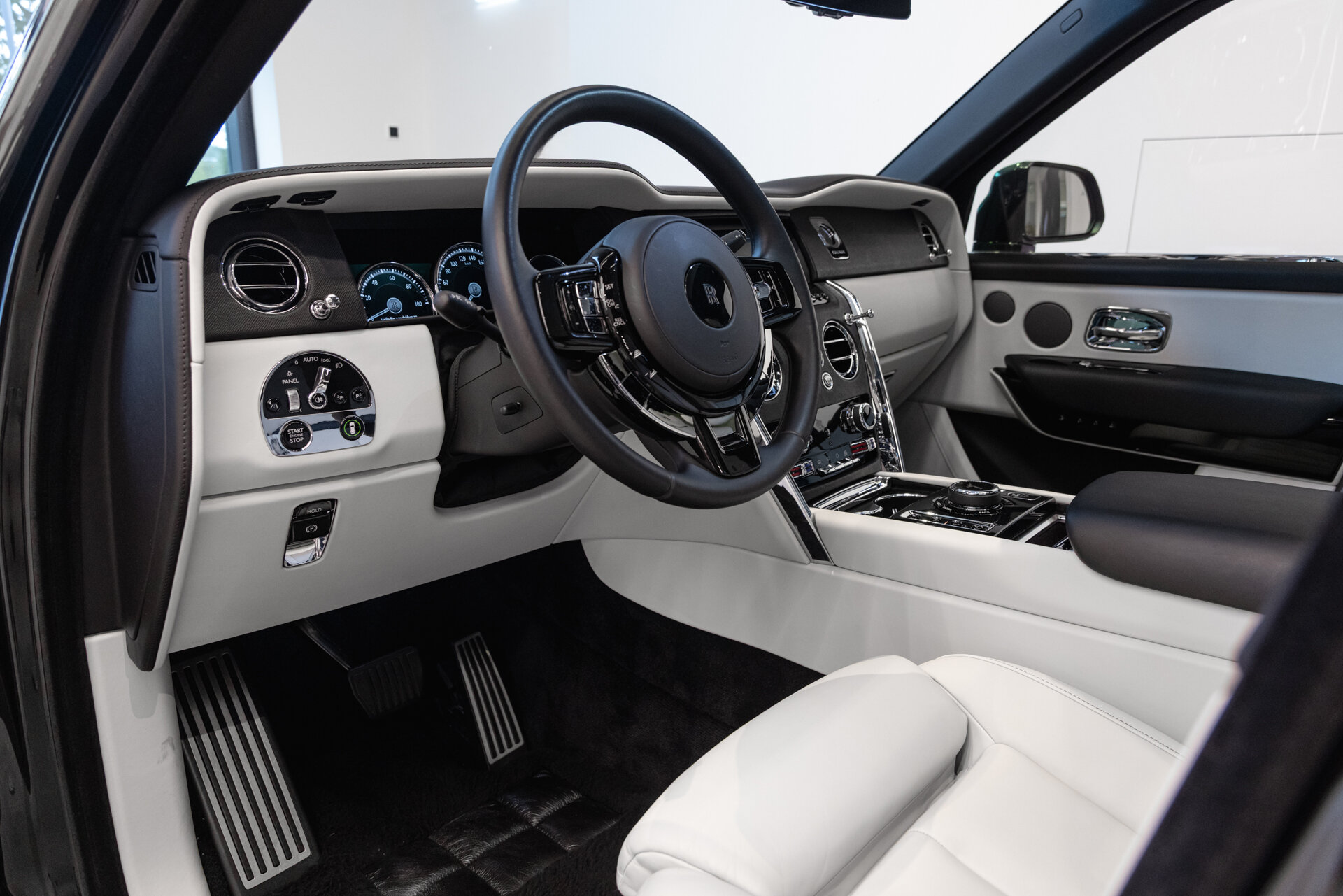 Rolls-Royce Cullinan - foto 8