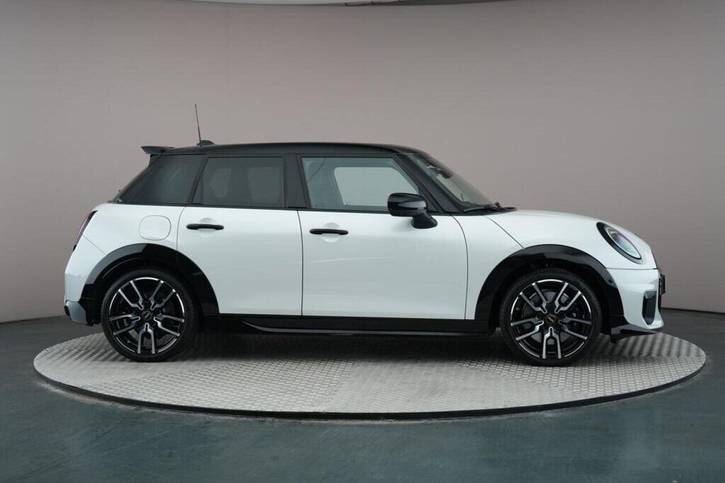 MINI 5-Deurs 4