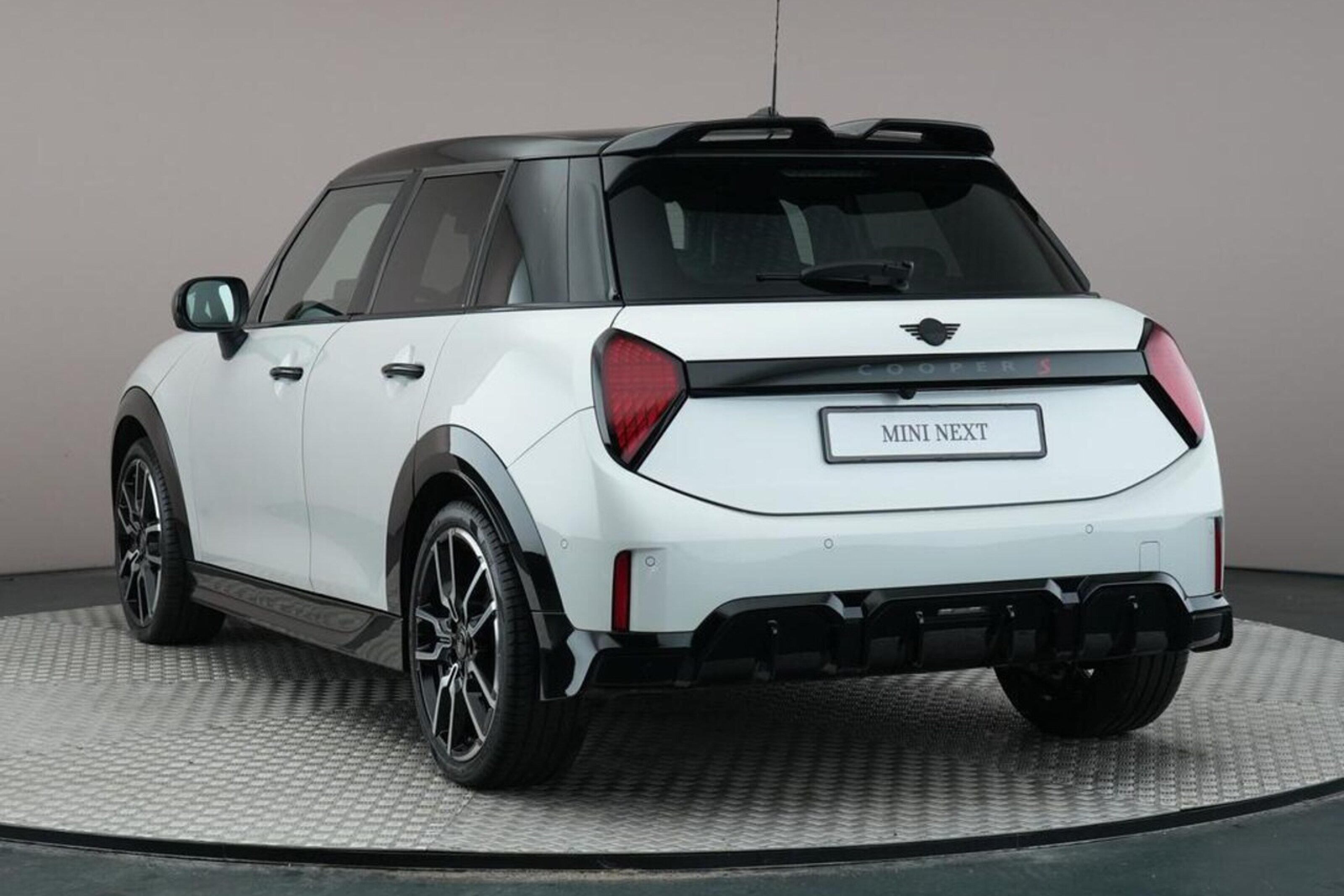 MINI 5-Deurs 6