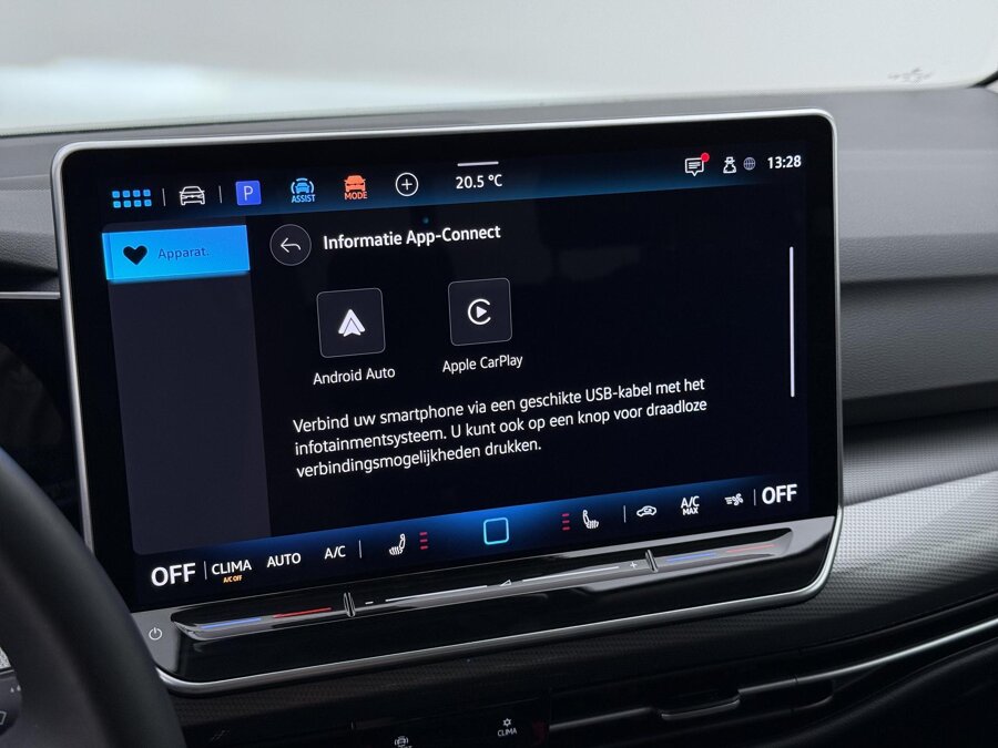 Volkswagen Golf 1.5 eHybrid Style Edition