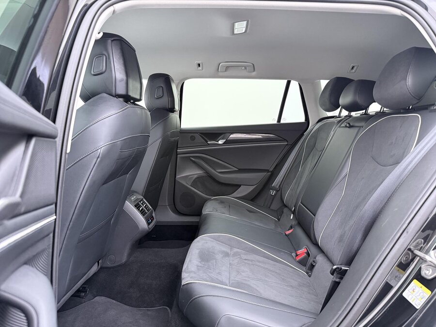 Volkswagen Passat Variant 1.5 eHybrid Business