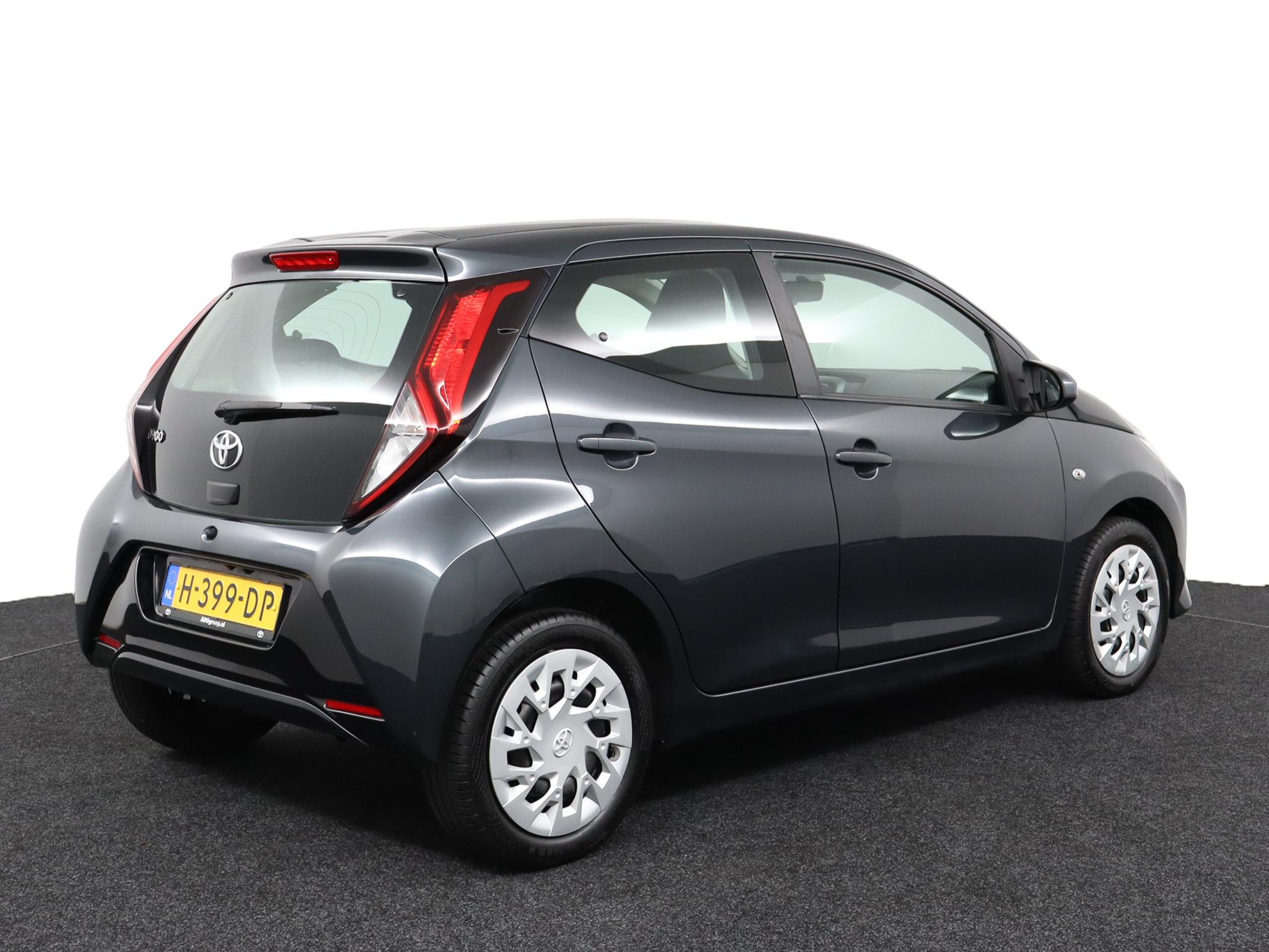 Toyota Aygo 1.0 VVT-i x-play - Afbeelding 2
