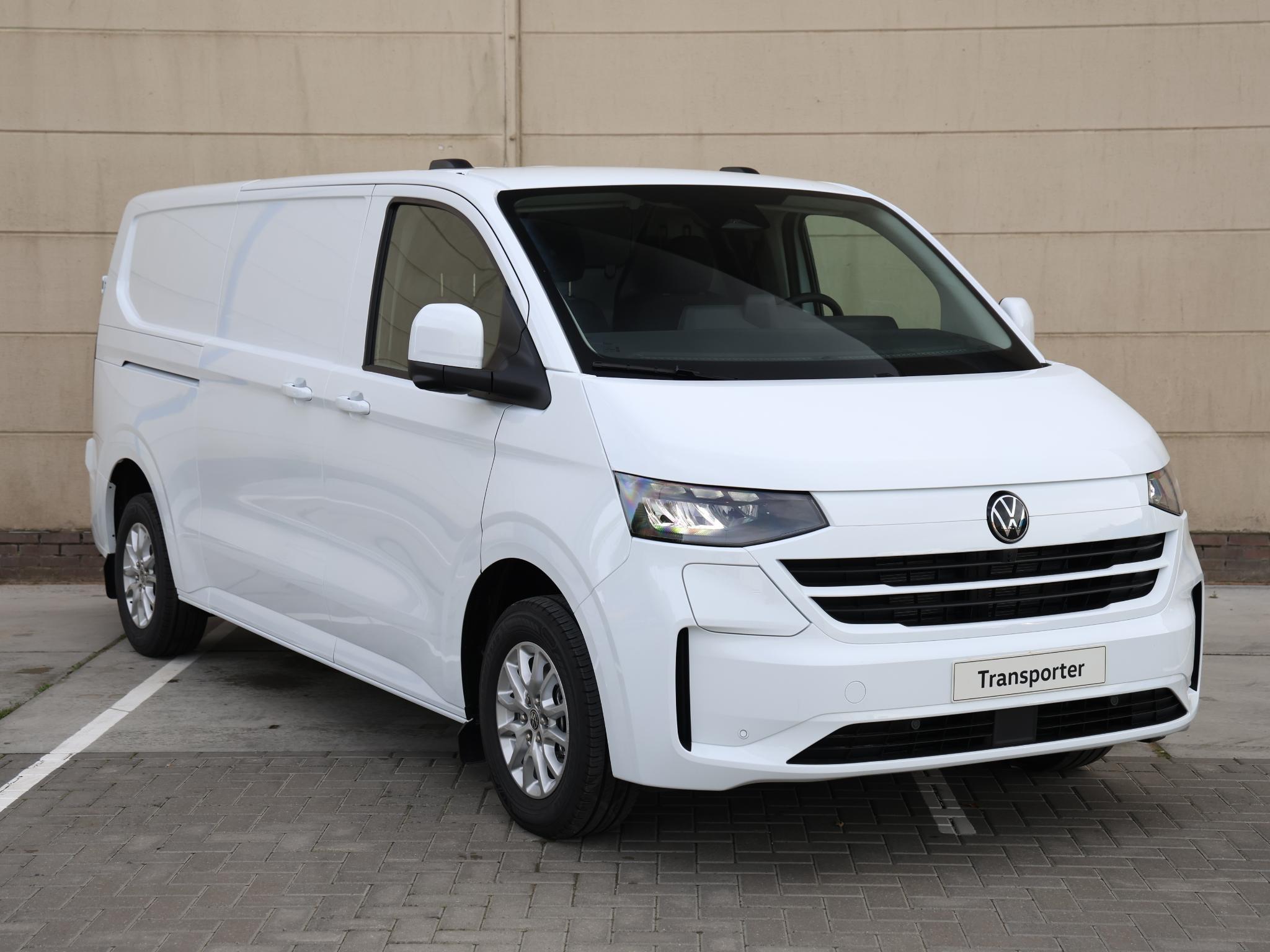 Volkswagen Transporter Style L2 2.5 eHybrid 233PK Automaat - Afbeelding 3