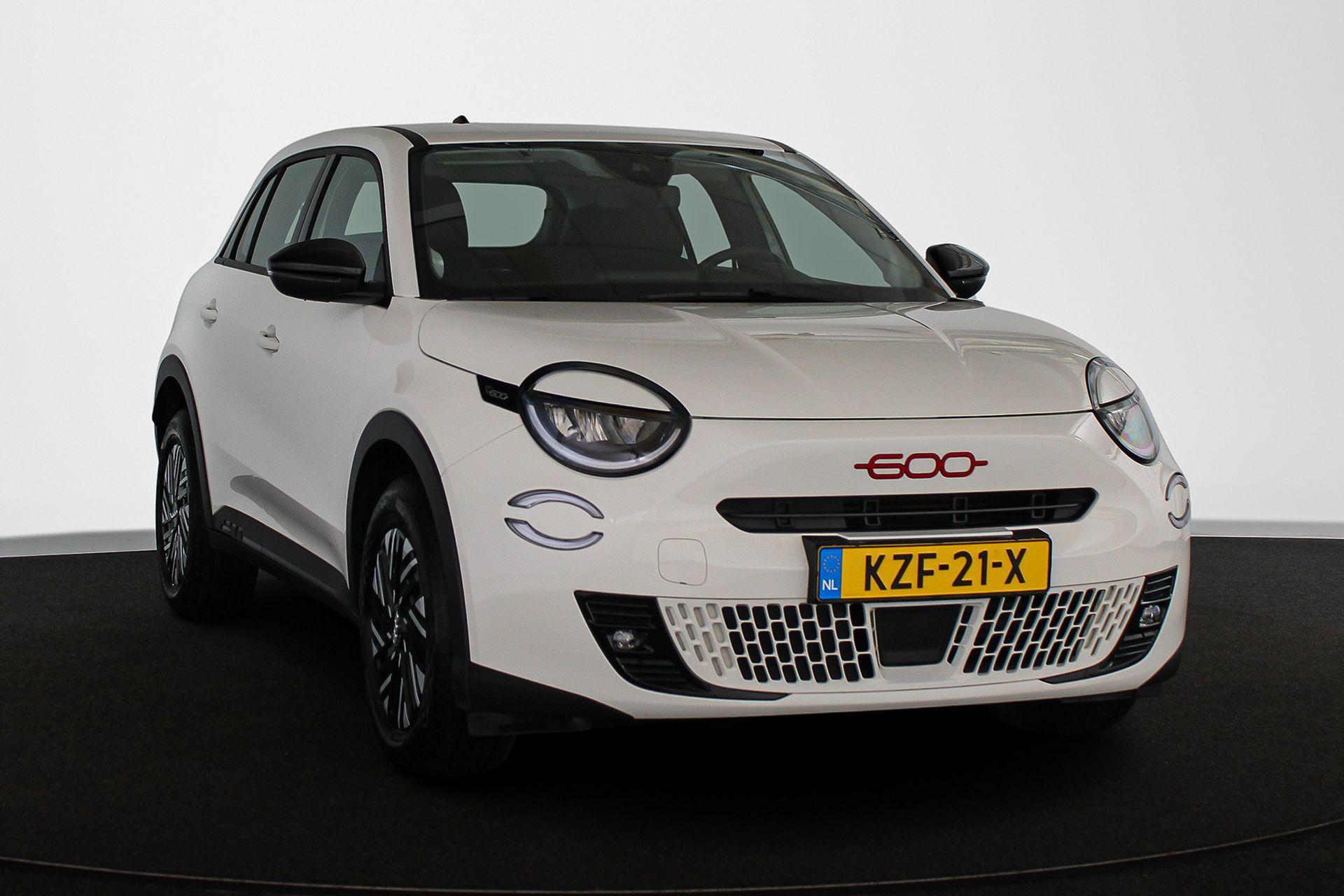 Fiat 600e RED 54 kWh - Afbeelding 2