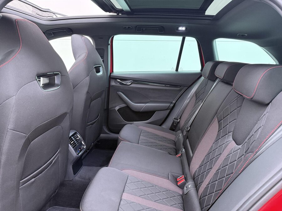 Škoda Octavia Combi 1.4 TSI RS iV PHEV