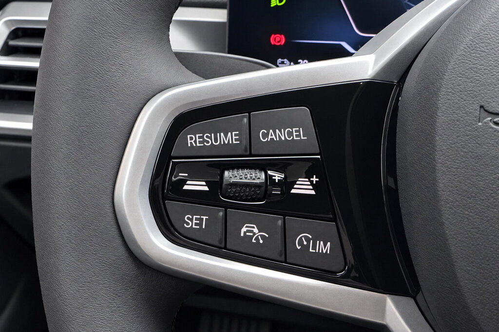 BMW i4 17