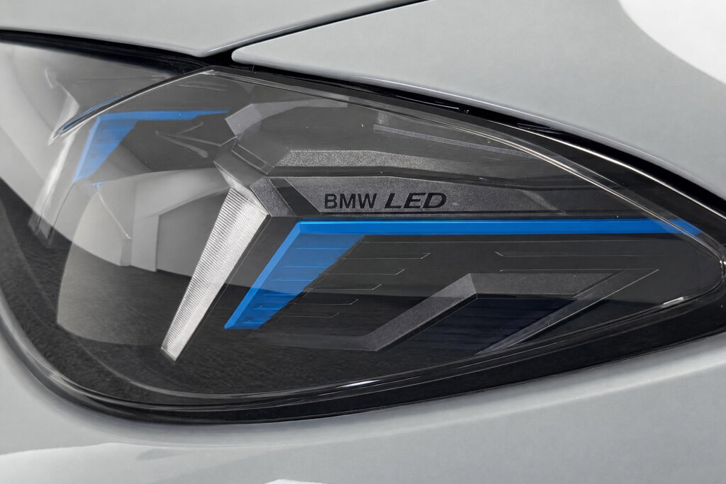 BMW i4 22