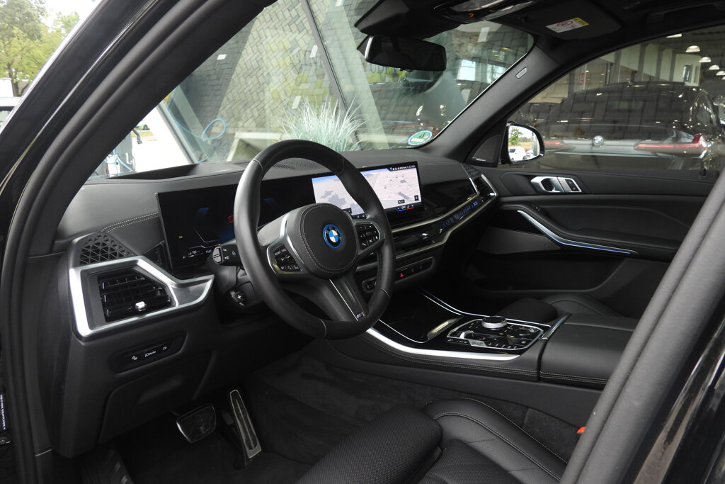 BMW X5 8