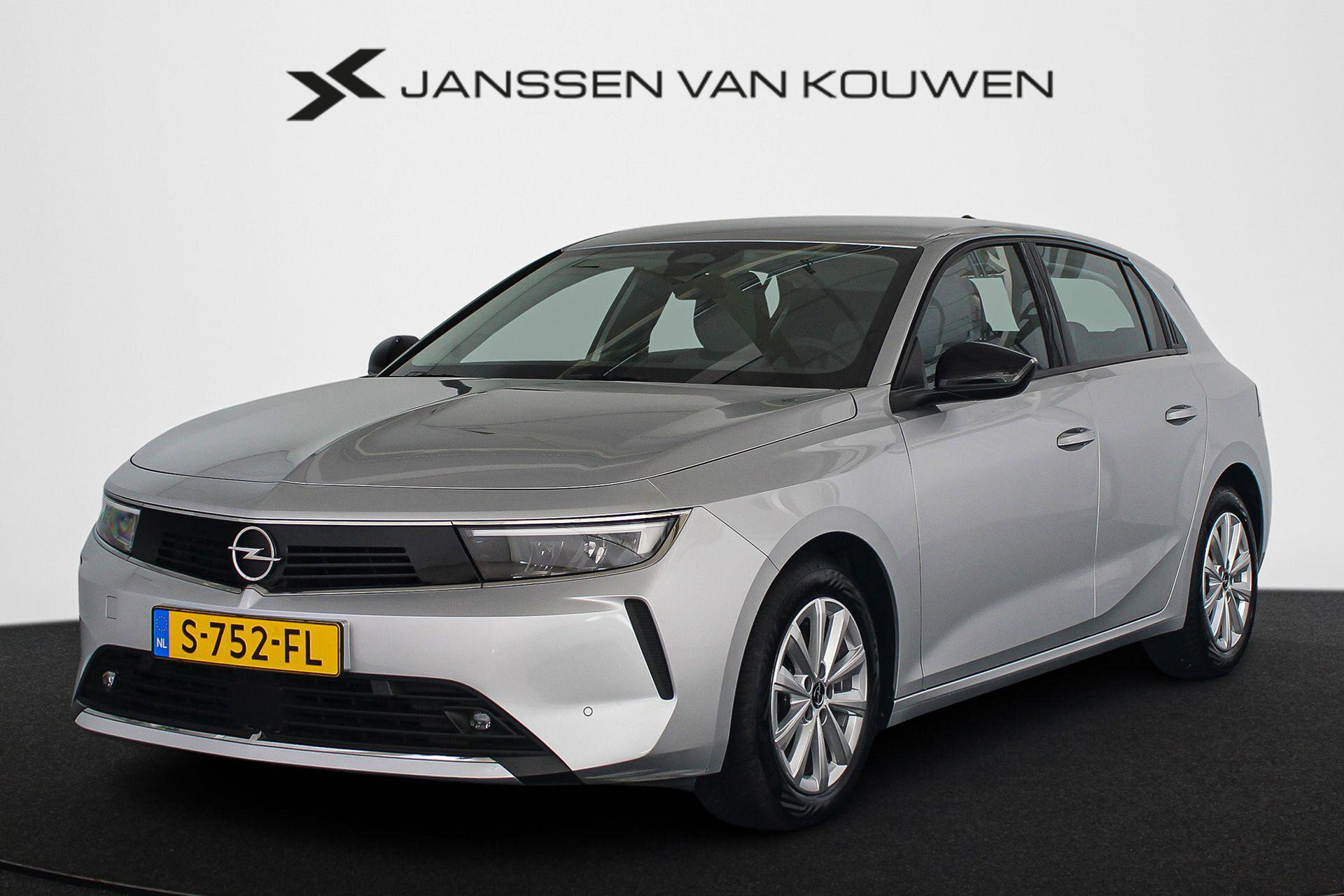 Opel Astra 1.2T 110PK Edition