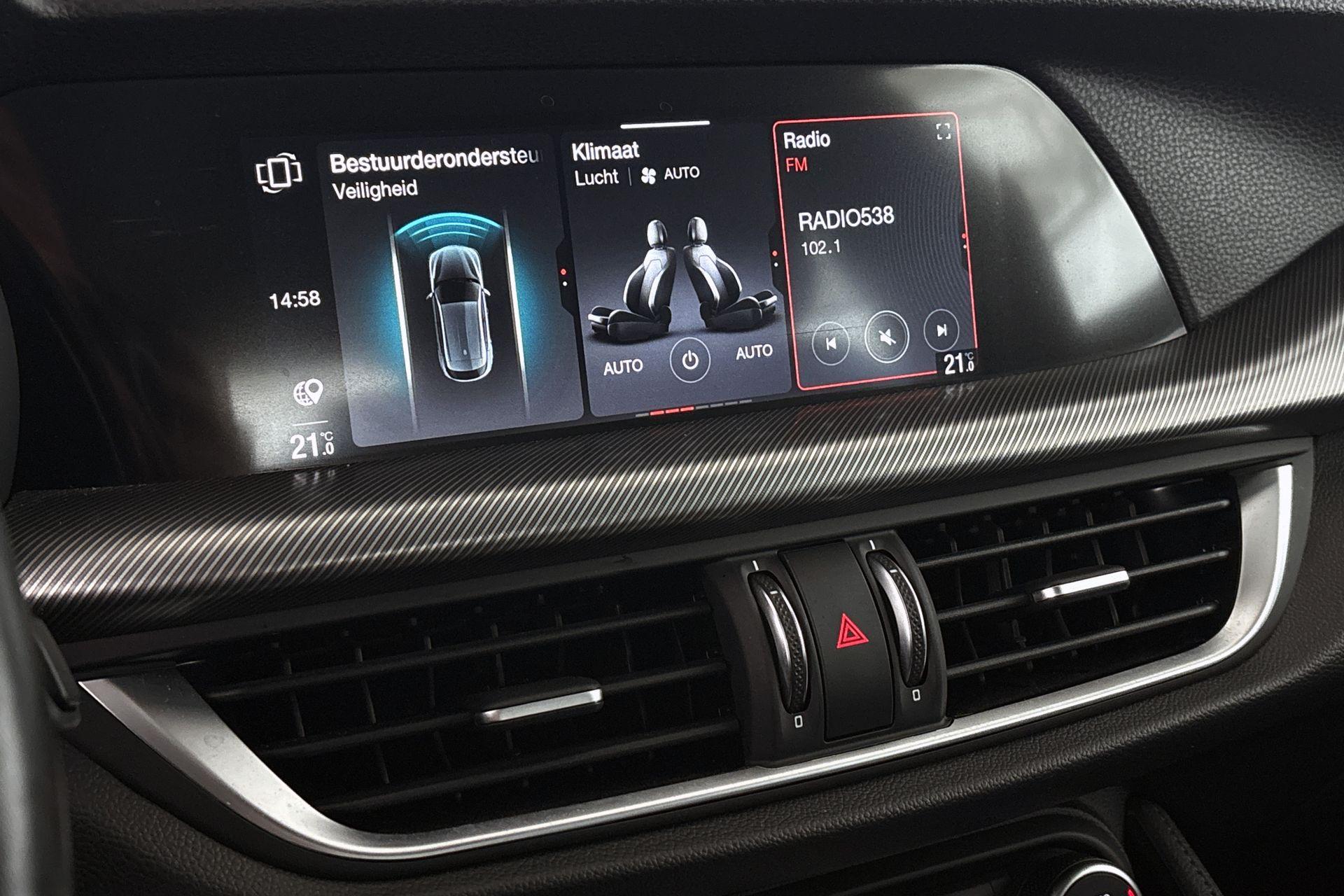 Alfa Romeo Stelvio (13)