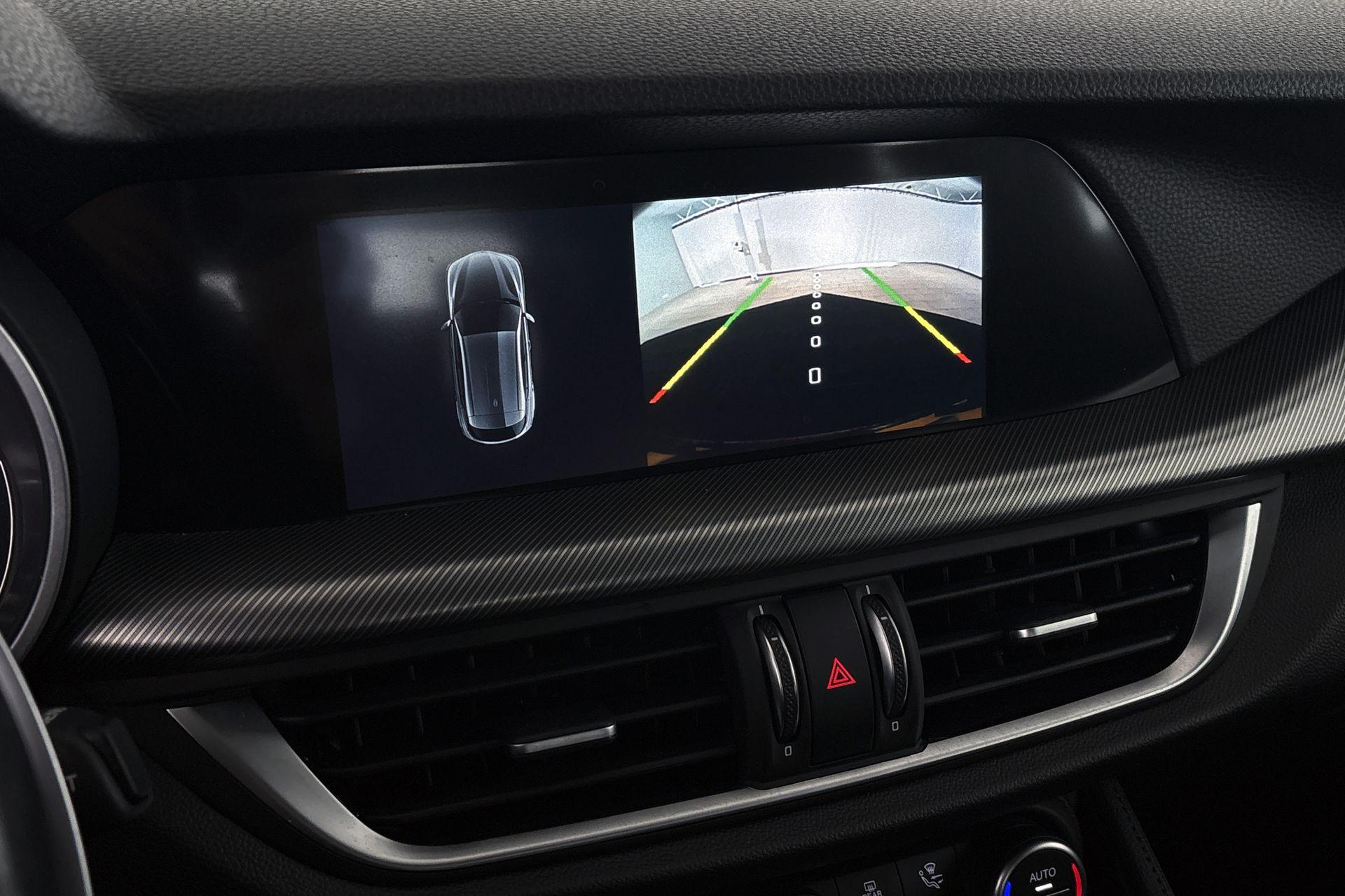 Alfa Romeo Stelvio (16)