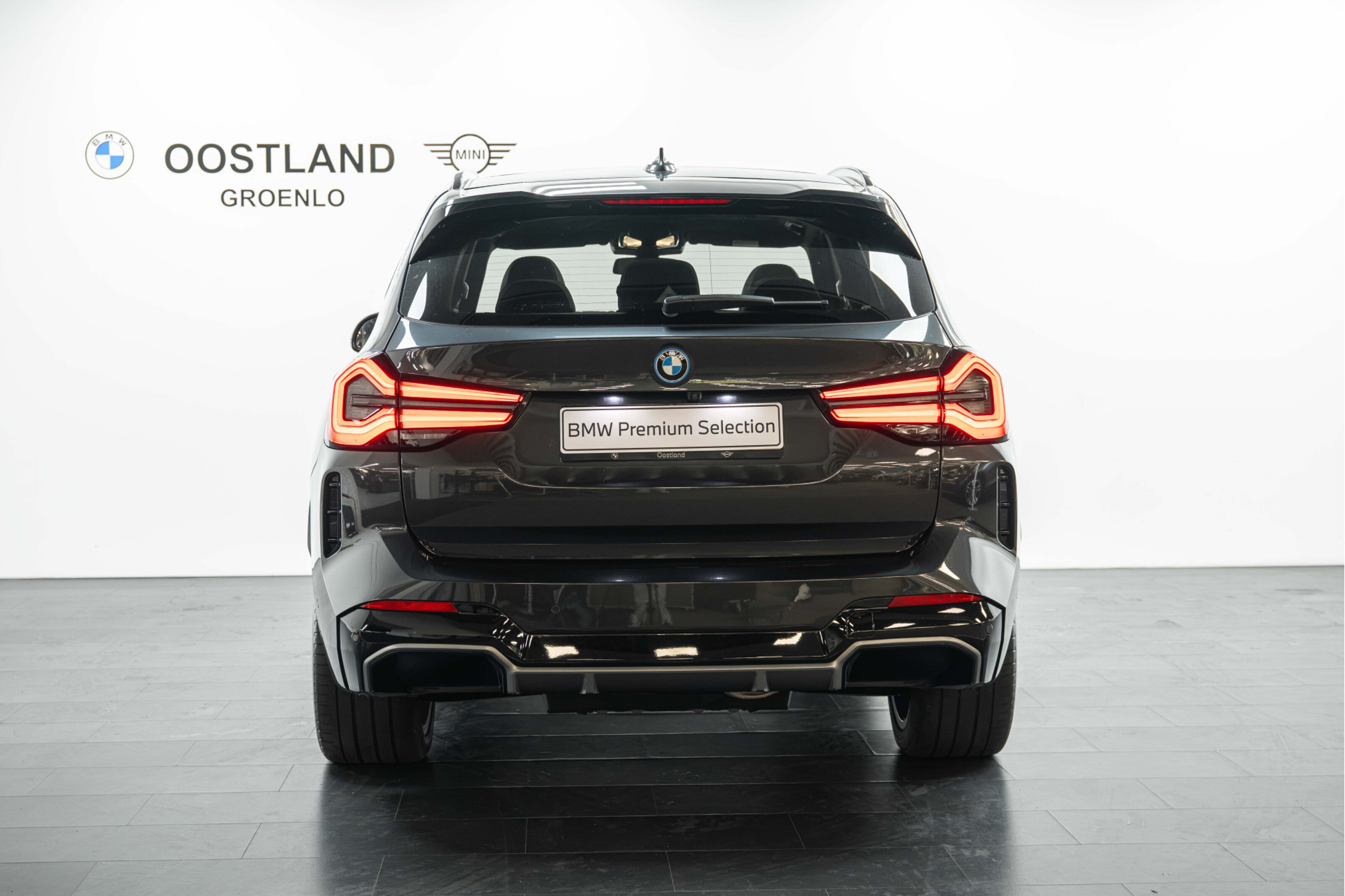 BMW iX3 8