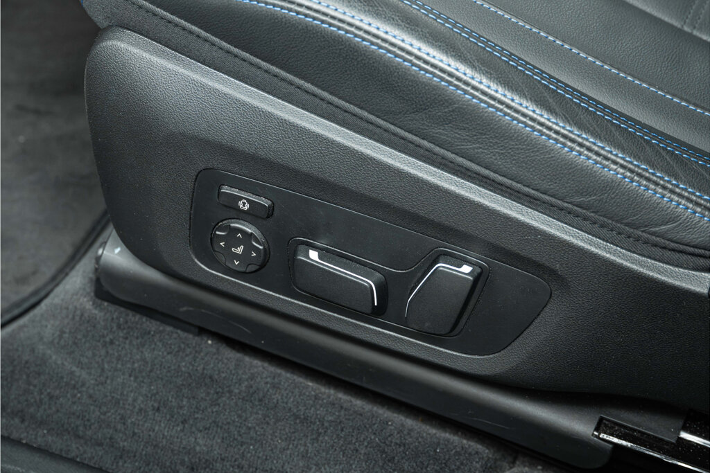 BMW iX3 14