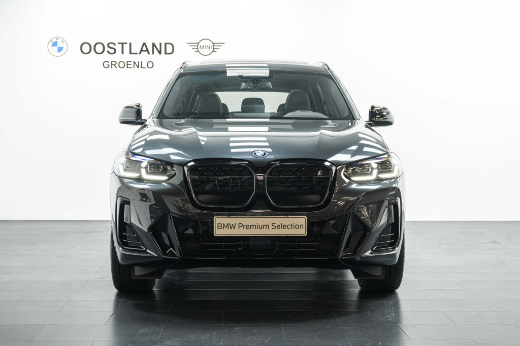 BMW iX3 39