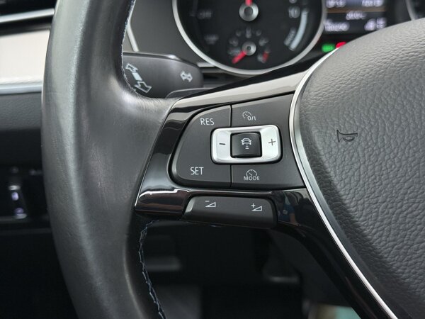 cruise control adaptief met Stop&Go en stuurhulp cruise control adaptief met Stop&Go en stuurhulp