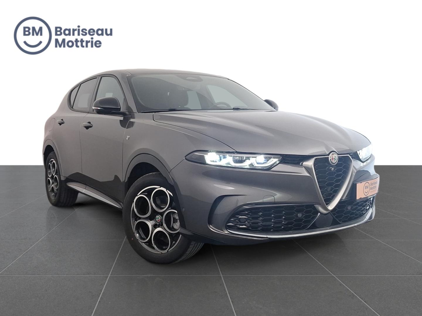 Alfa Romeo Tonale ti Plug-in Hybrid Q4 280PK AUTOMAAT*CAMERA ACHTER*SENSOREN*ZETEL EN STUURVERWARMING*DAB*CARPLAY*GPS*