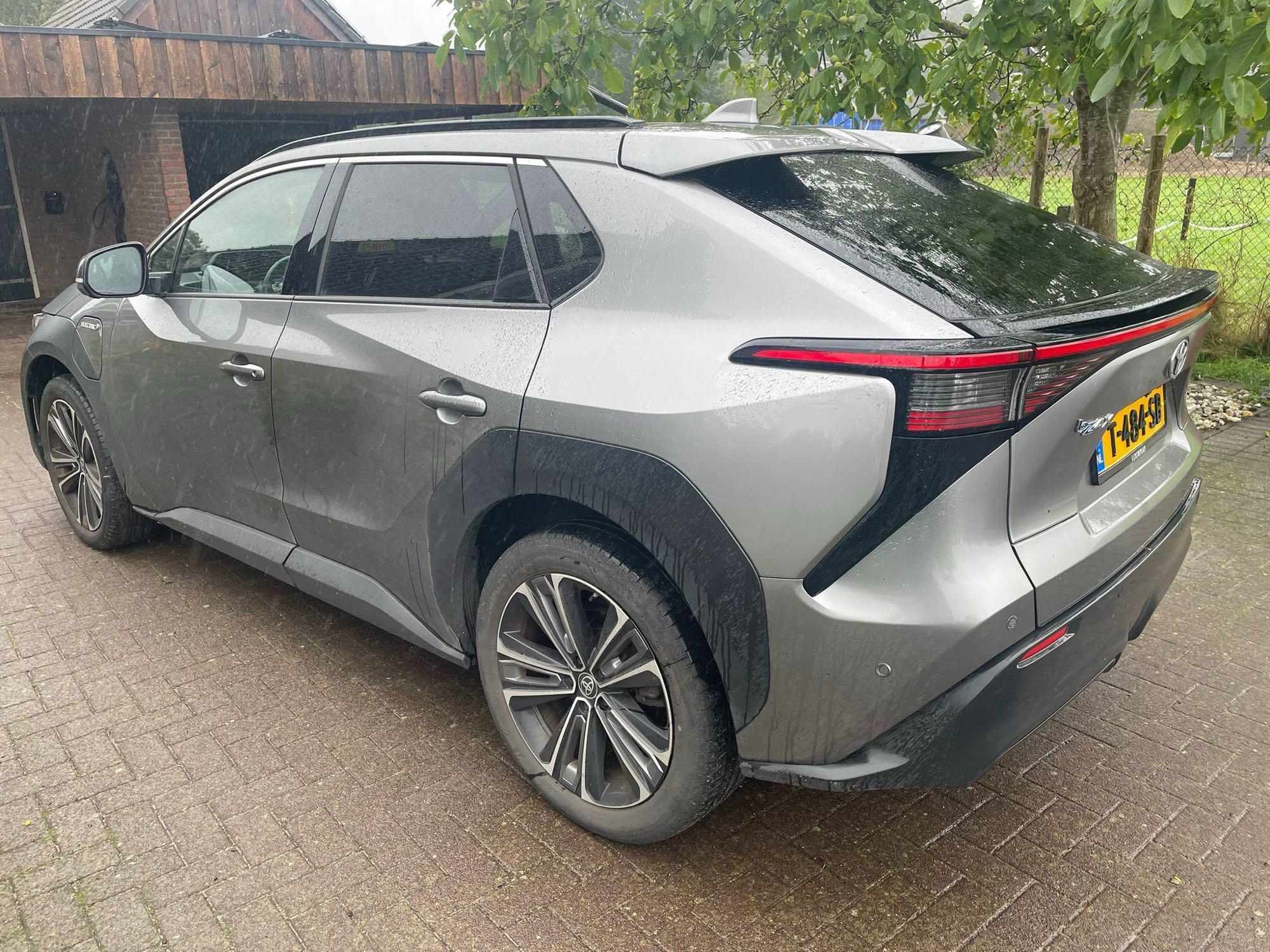 Toyota bZ4X Premium 71 kWh - Afbeelding 3