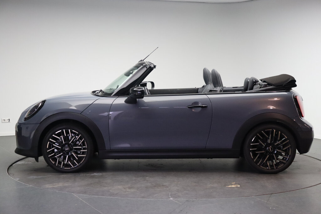 MINI Cooper Cabrio 2
