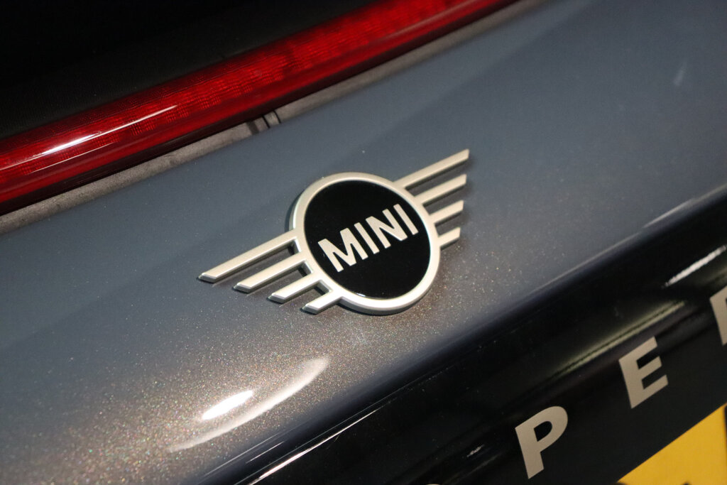 MINI Cooper Cabrio 13
