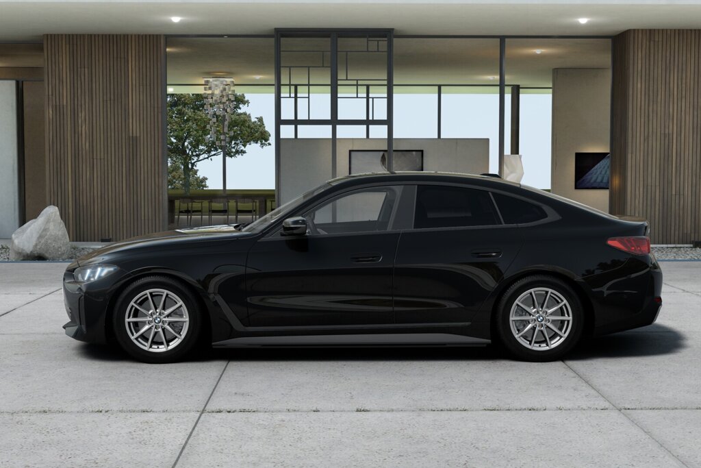 BMW i4 5