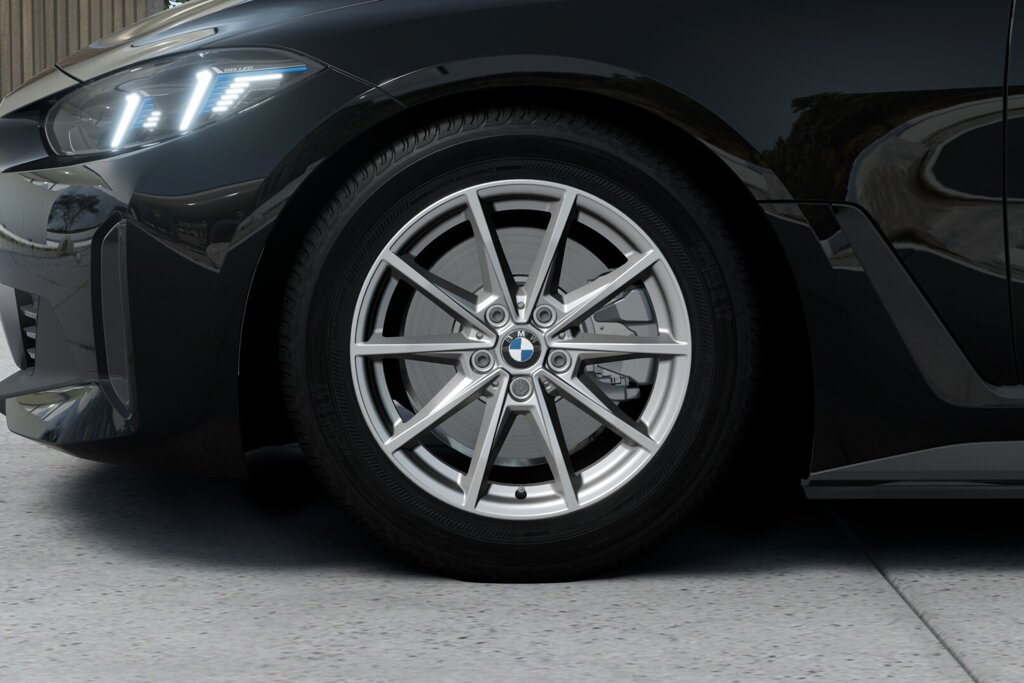 BMW i4 6
