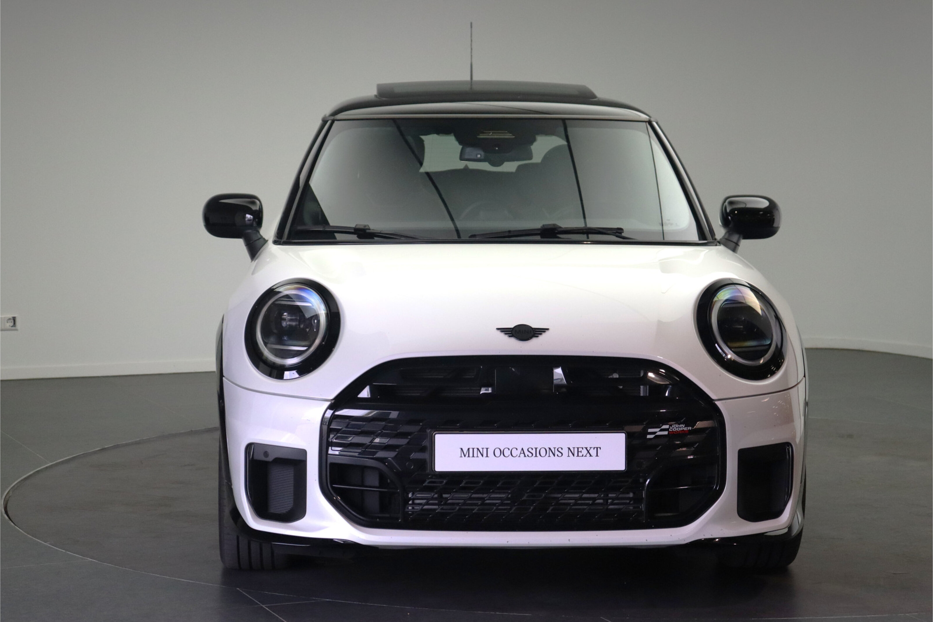 MINI 3-Deurs Hatchback Cooper C Automaat / JCW / Pakket M