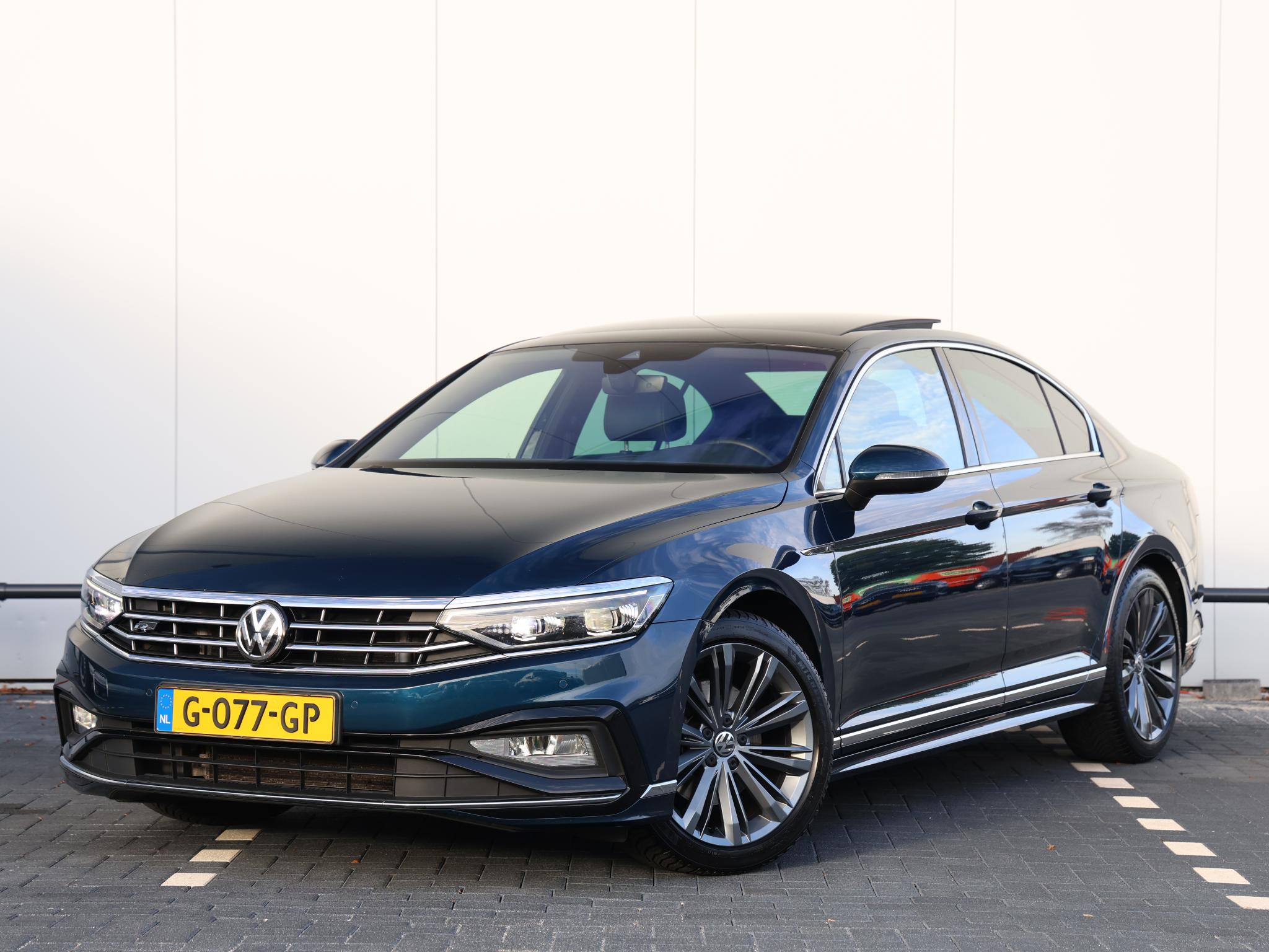 Volkswagen Passat 1.5 TSI Elegance Business R