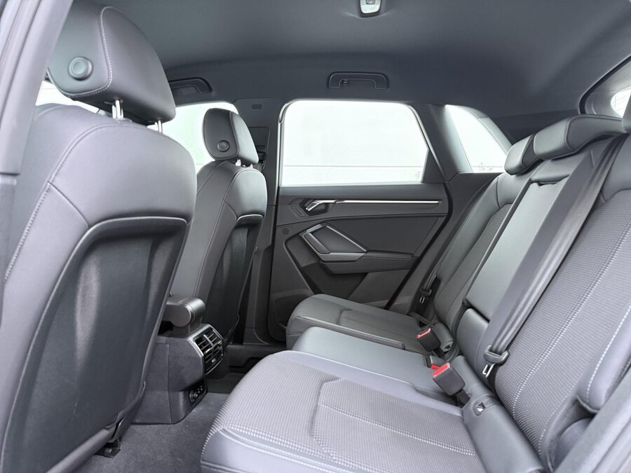 Audi Q3 45 TFSIe S-line