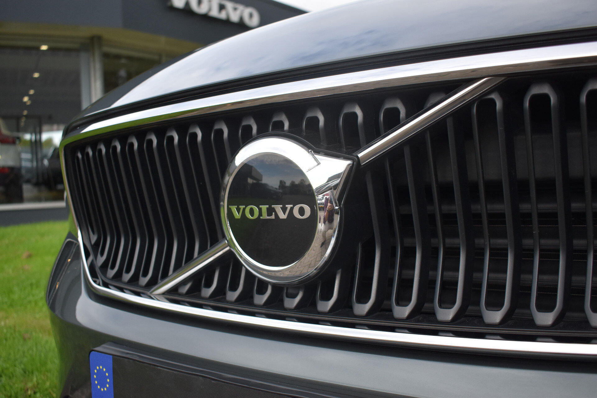 Volvo XC40 B3 Core - Afbeelding 4
