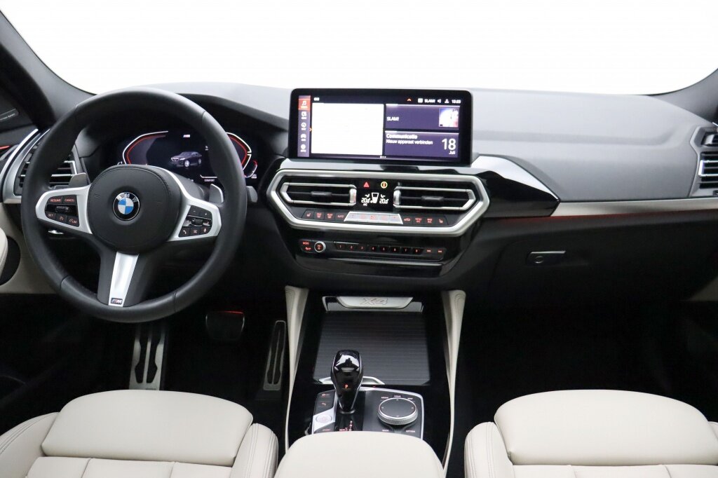 BMW X4 xDrive30i | M-Pakket | Panoramadak | Carplay - Afbeelding 2