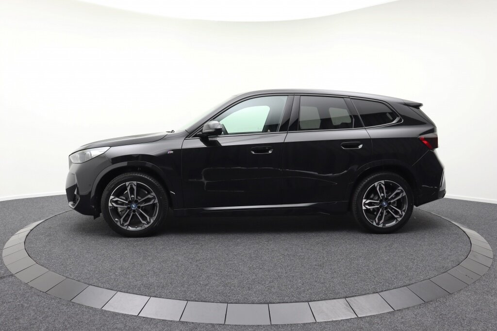 BMW iX1 xDrive30 | M-Sport | Panoramadak - Afbeelding 5