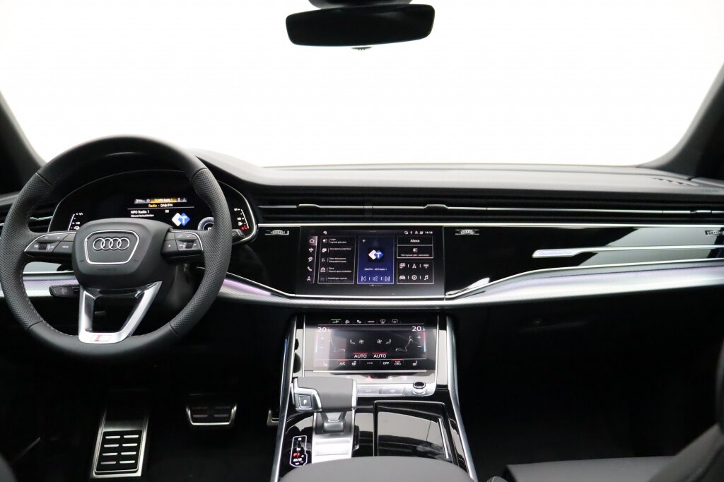 Audi Q8 60 TFSI Pro Line S | Plug-in | Panoramadak | luchtvering | B&O - Afbeelding 2