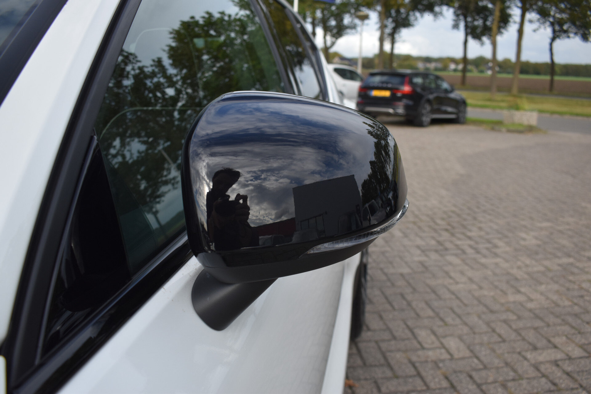 Volvo XC40 B4 Plus Dark - Afbeelding 5