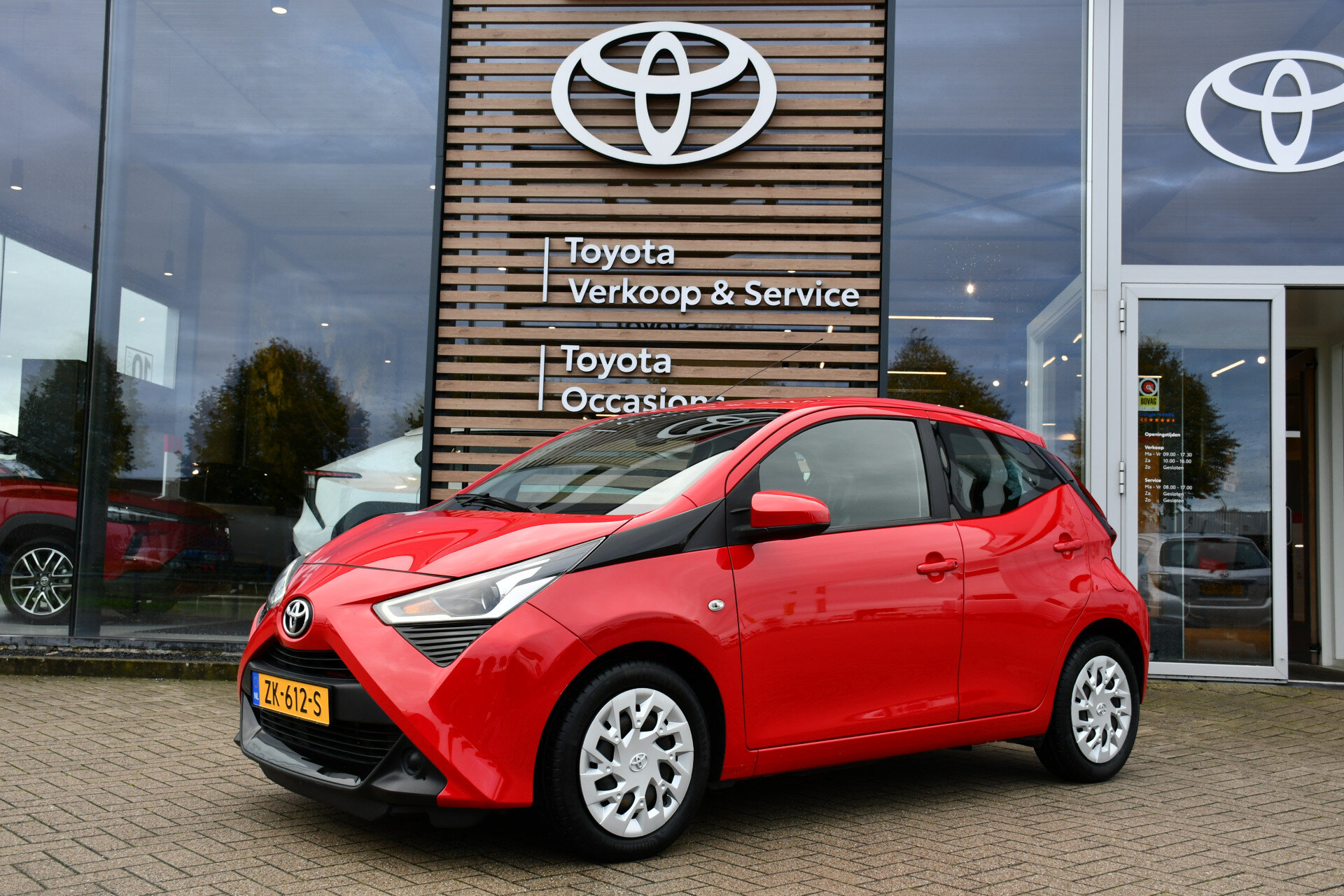 Toyota Aygo 1.0 VVT-i x-play limited 5-deurs 72pk - Afbeelding 1